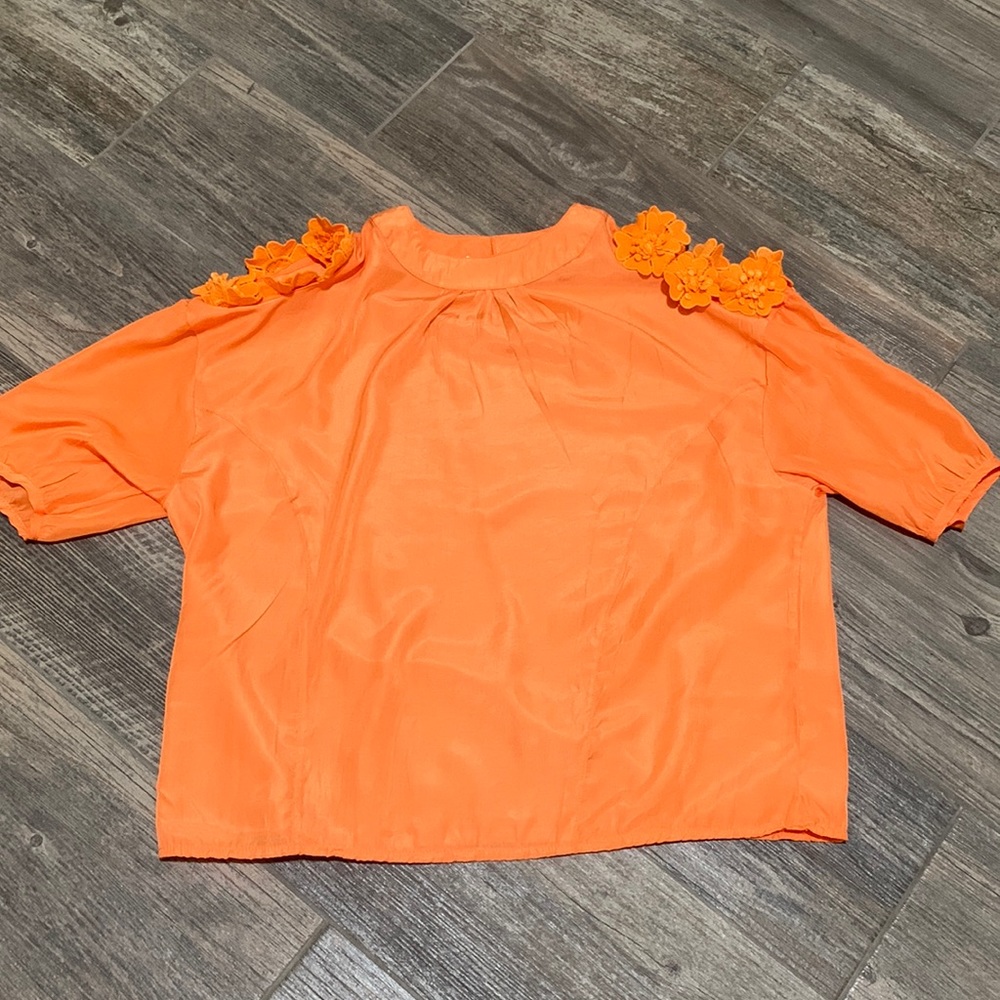 Beautiful Cold shoulder blouse.
